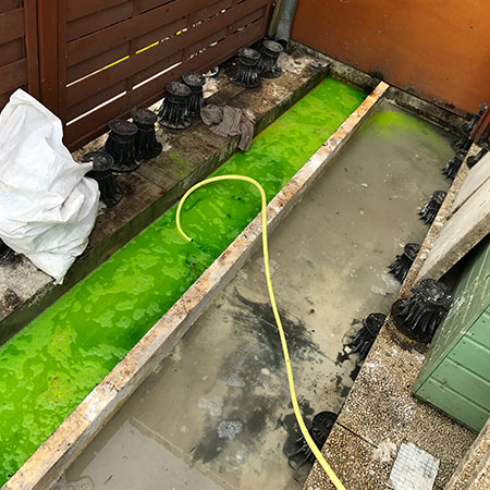 recherche de fuite par la fluorescéine